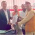 सोनौली सीमा की समस्याओं को लेकर डीएम रुपनदेही को सौपा ज्ञापन